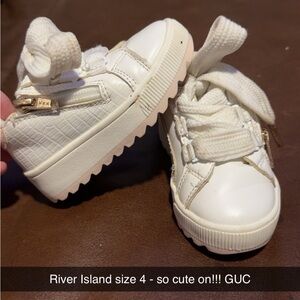 Baby girl shoes